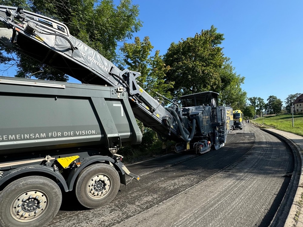 Asphaltfräsen - Betonfräsen by MAXX Transport GmbH