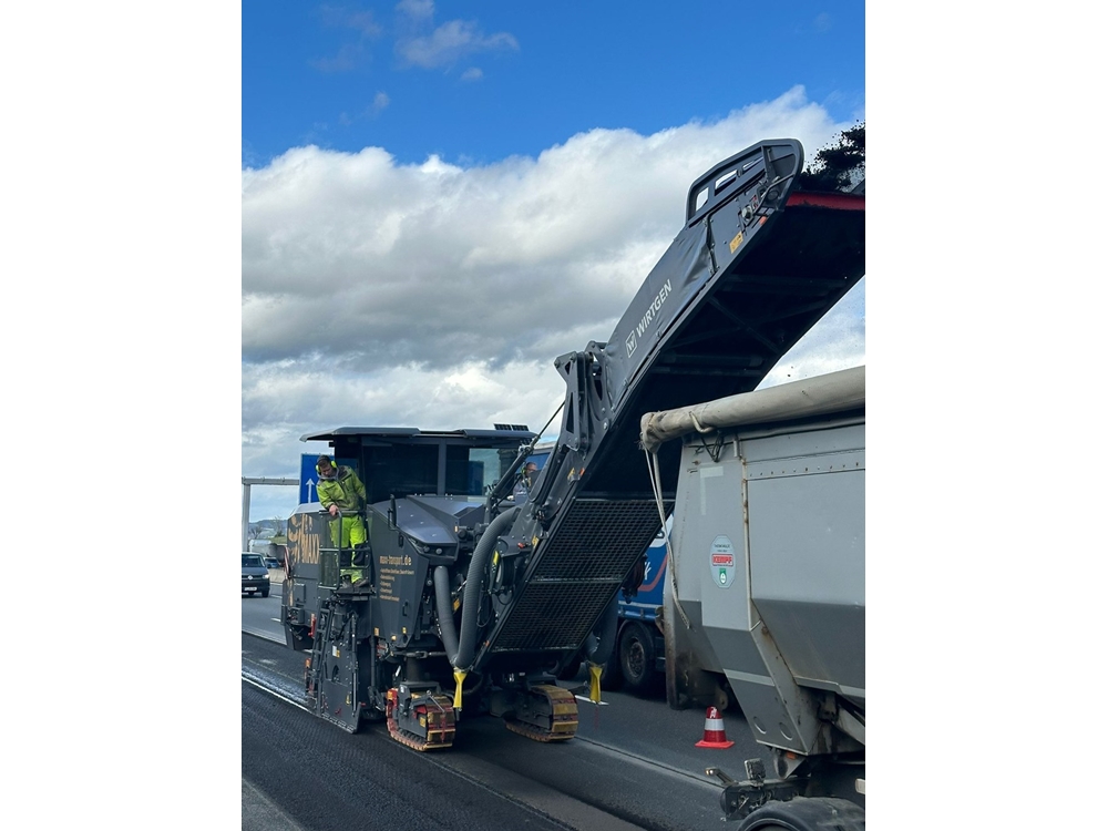 Asphaltfräsen - Betonfräsen by MAXX Transport GmbH