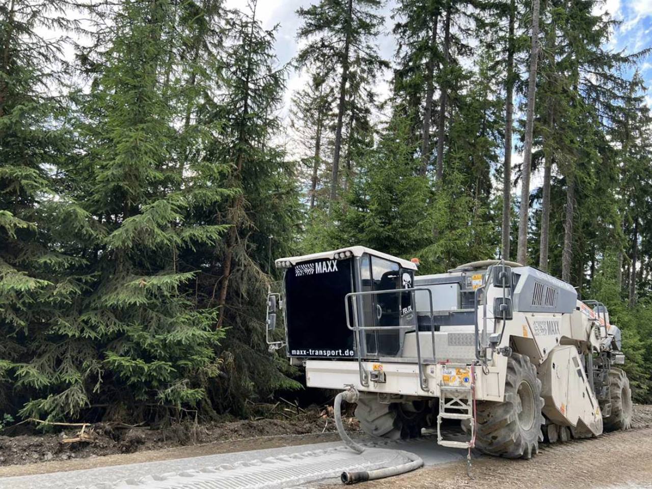 Bodenstabilisierung vom Profi MAXX Transport GmbH