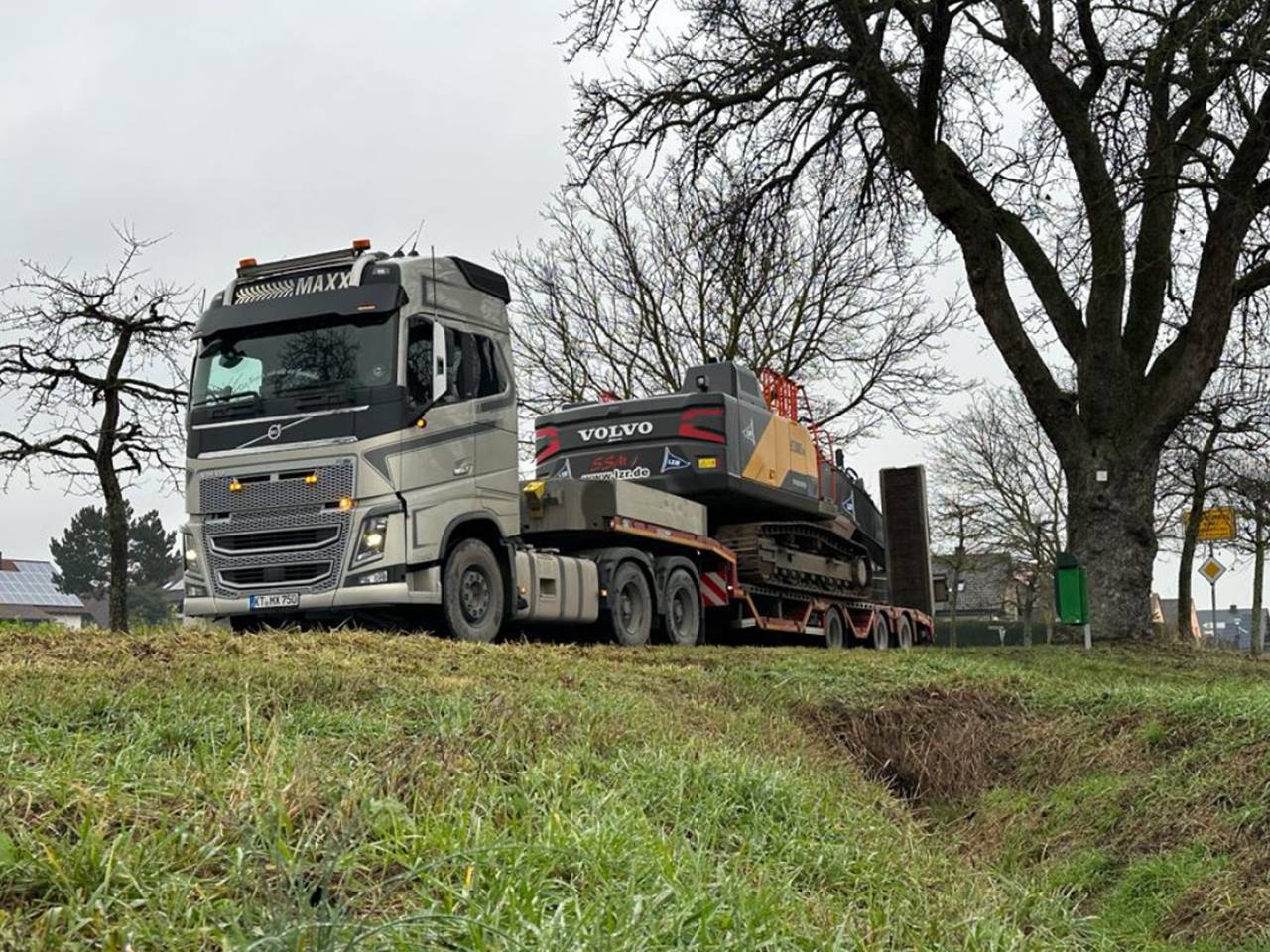 Schwertransporte von MAXX Transport GmbH